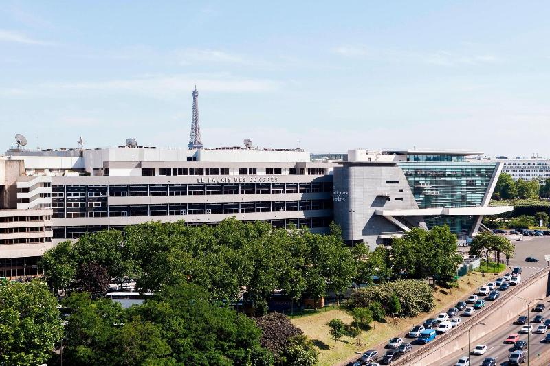 AC Paris Porte Maillot - Oda