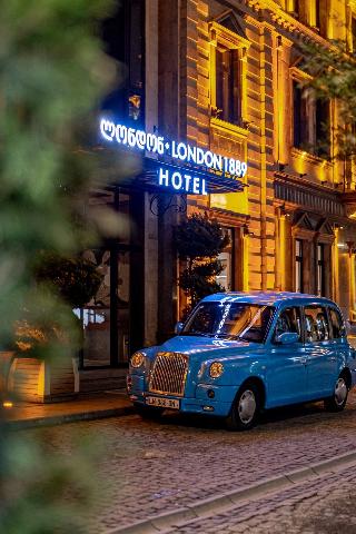 Hotel London1889 and Casino otel fotoğrafı