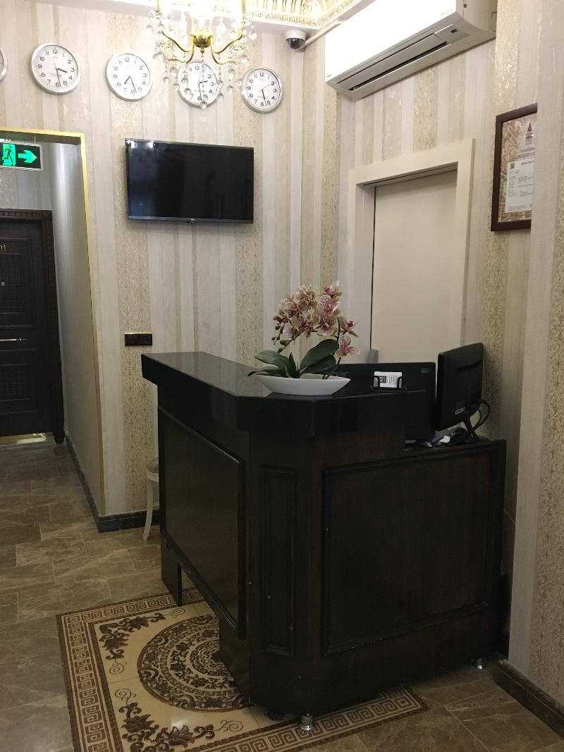 IQ Hotel - Lobi