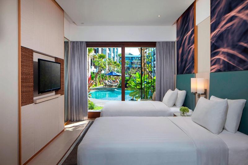 Courtyard Bali Seminyak Resort - Havuz
