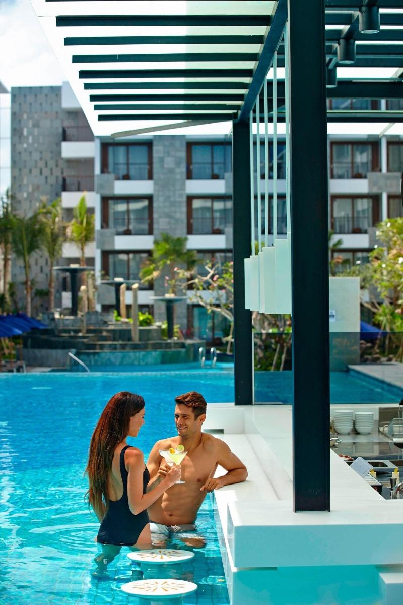 Courtyard Bali Seminyak Resort - Havuz