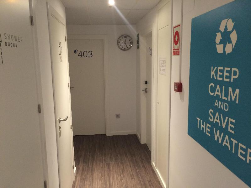 Chameleon Hostel Alicante - Lobi