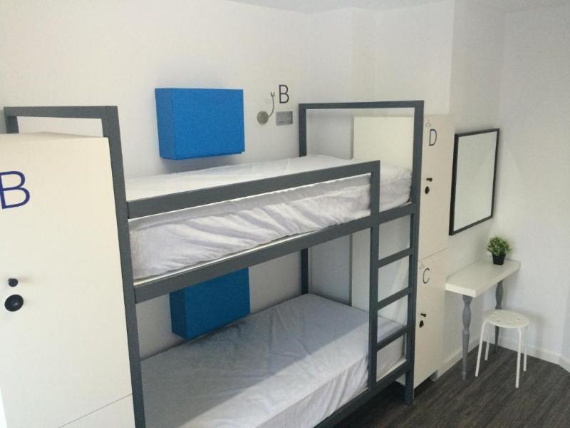 Chameleon Hostel Alicante - Oda