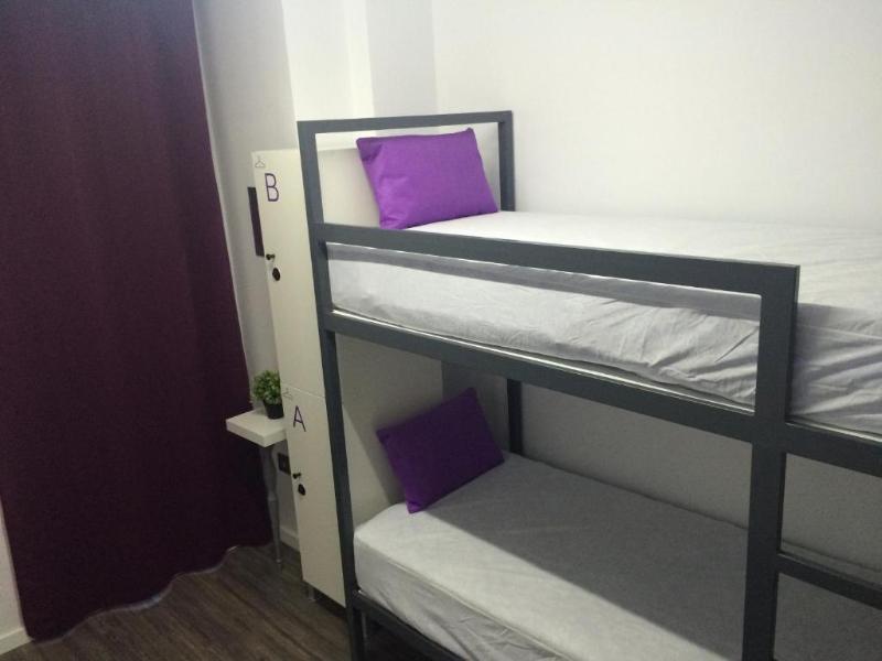 Chameleon Hostel Alicante - Oda