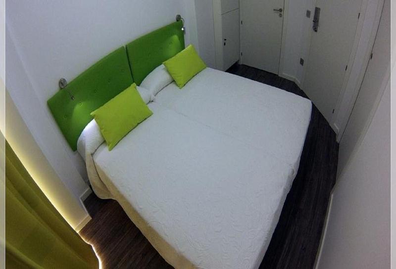 Chameleon Hostel Alicante - Oda