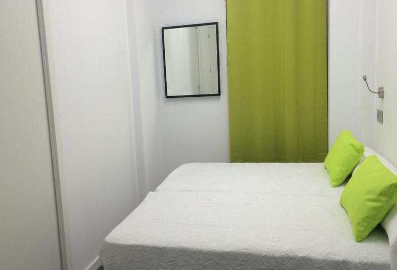 Chameleon Hostel Alicante - Oda