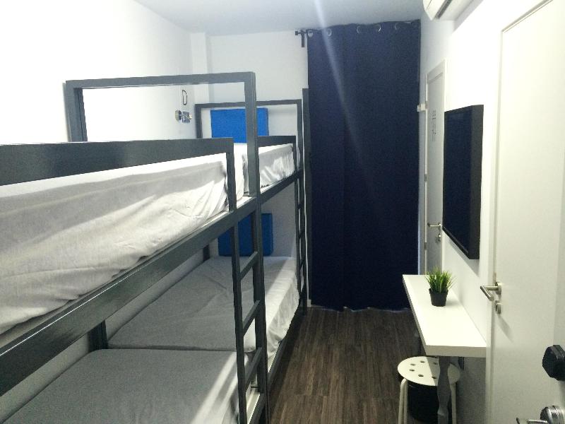 Chameleon Hostel Alicante - Oda