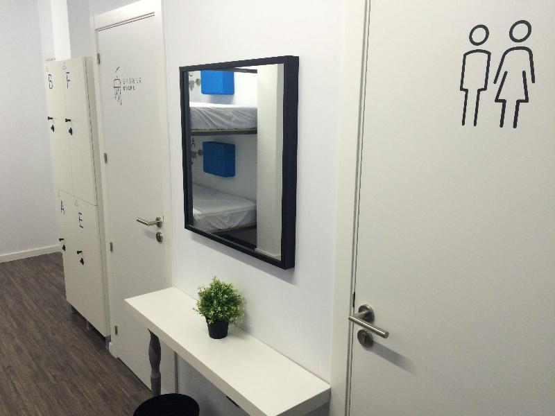 Chameleon Hostel Alicante - Oda