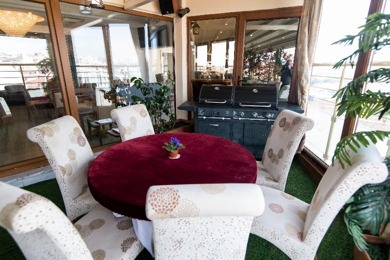Midmar Hotel - Teras