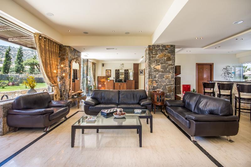 Dias Hotel & Apts - Lobi