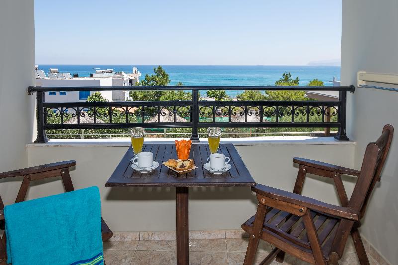 Dias Hotel & Apts - Oda