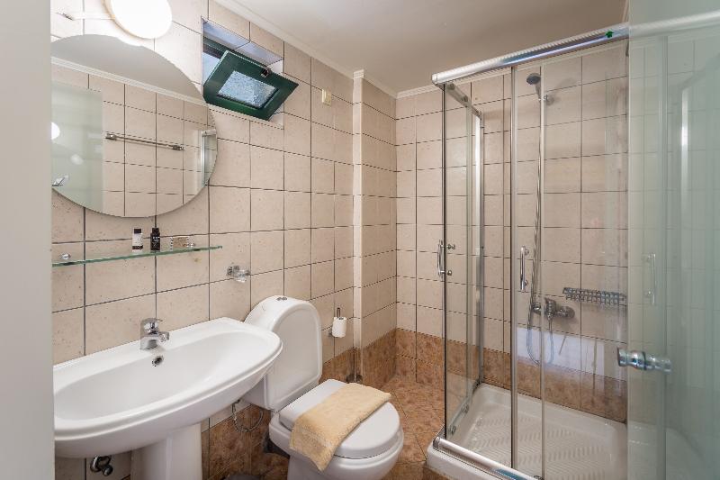 Dias Hotel & Apts - Oda