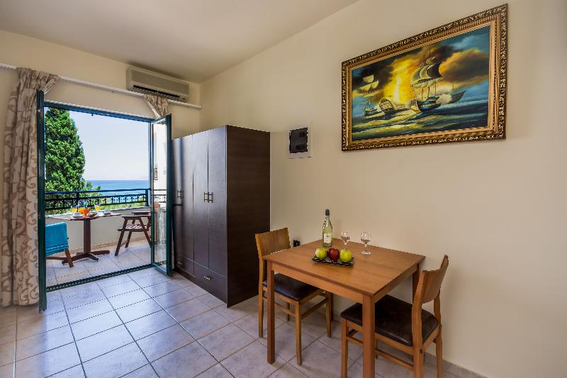 Dias Hotel & Apts - Oda