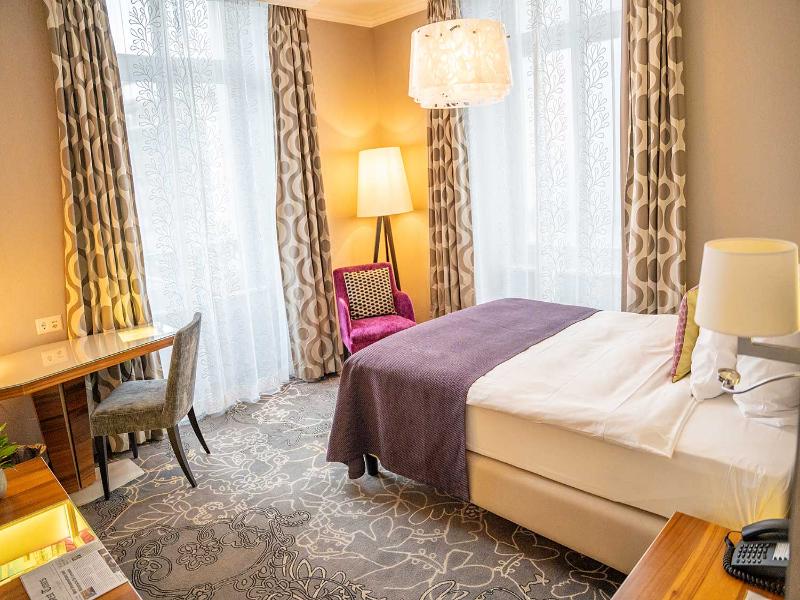 Hotel Schweizerhof Luzern - Oda