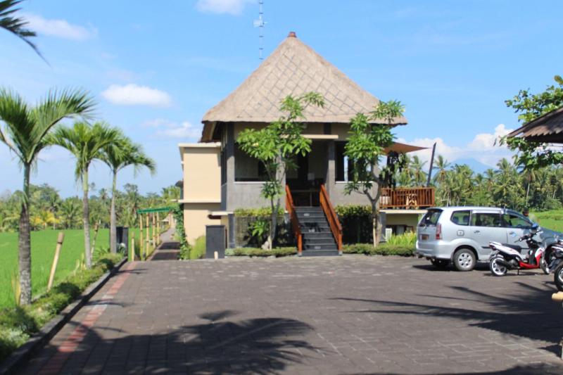 Manyi Village - Genel