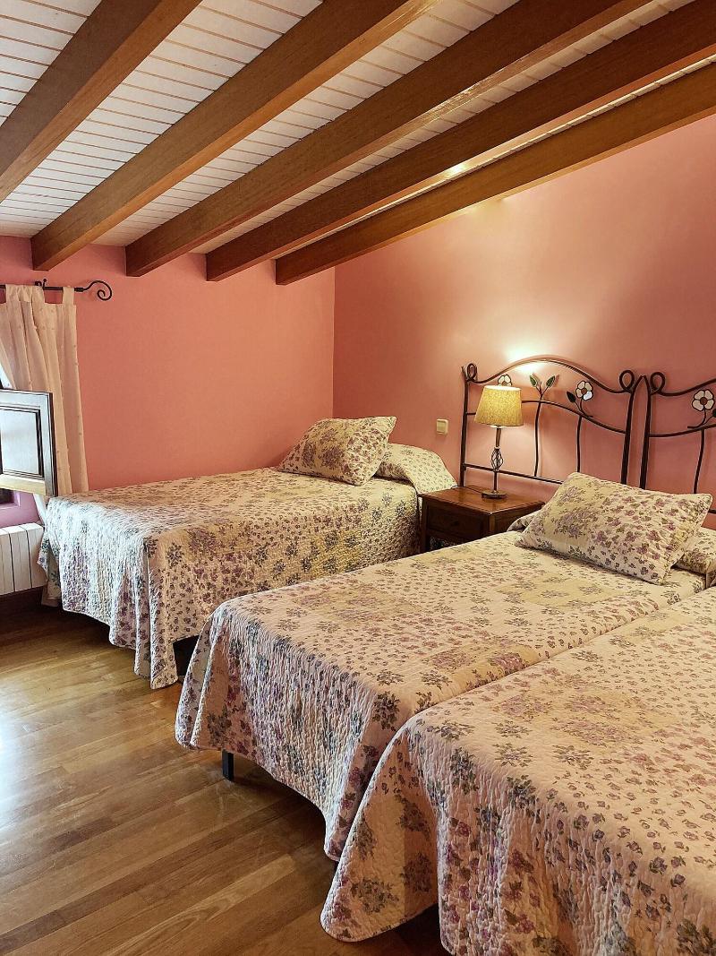 La Casona De Los Güelitos - Oda