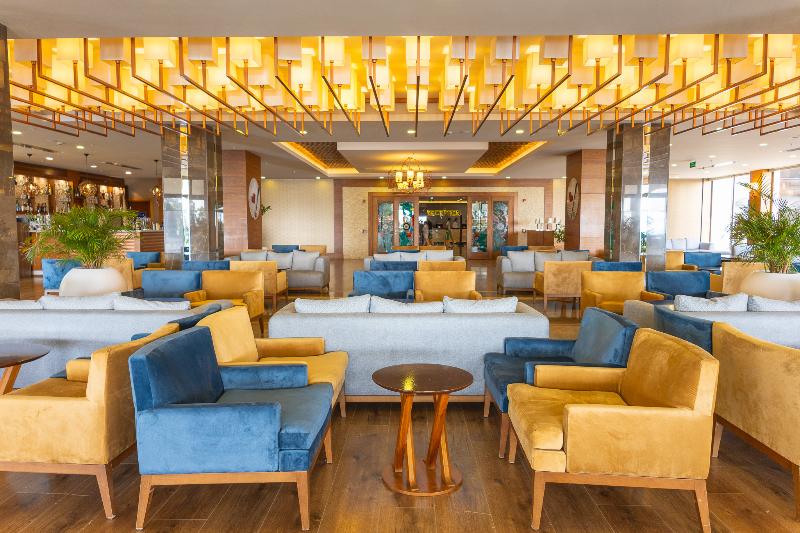Ramada Resort By Wyndham Kusadasi - Bar