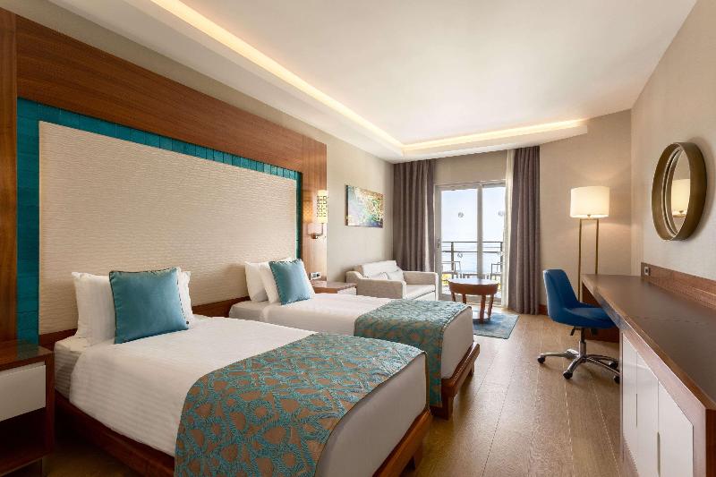 Ramada Resort By Wyndham Kusadasi - Oda