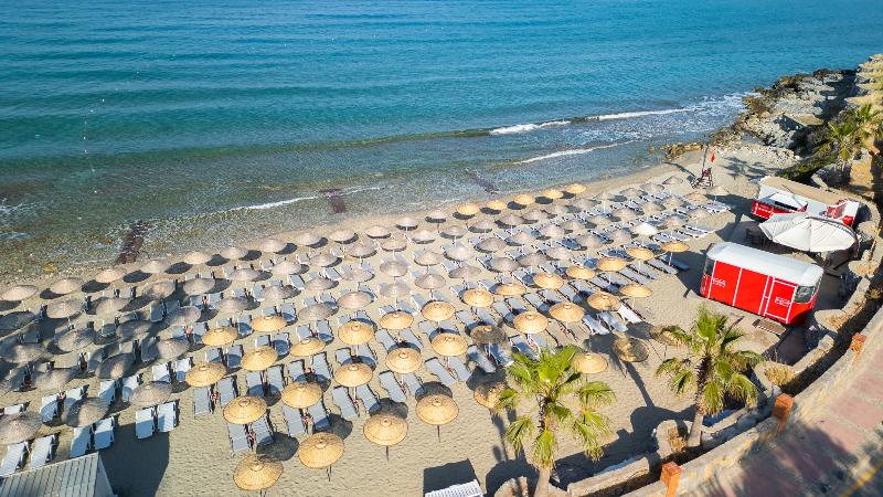 Ramada Resort By Wyndham Kusadasi - Plaj
