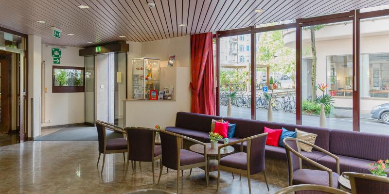 Hotel Drei Konige - Lobi