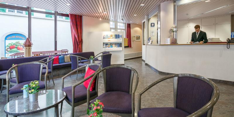 Hotel Drei Konige - Lobi