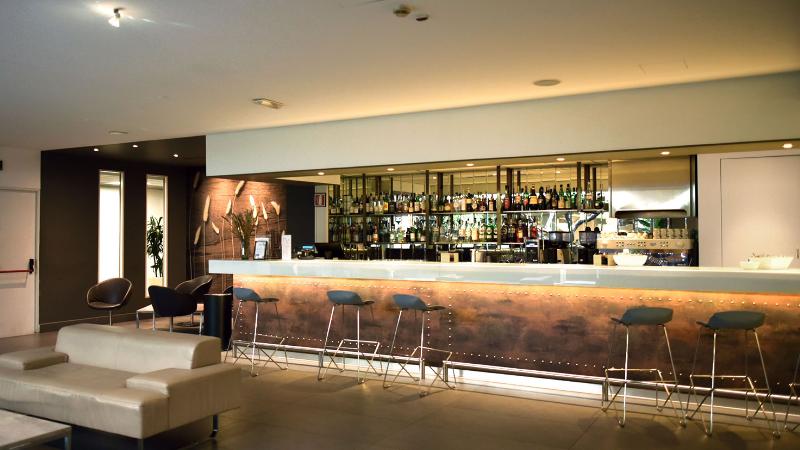 Living Place Hotel - Bar