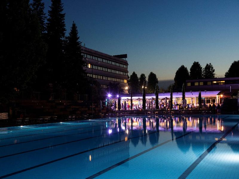 Living Place Hotel - Havuz