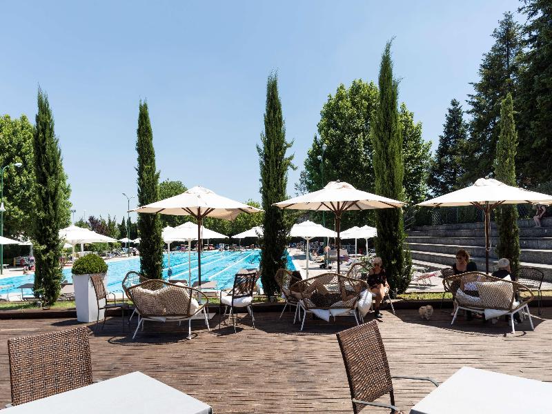 Living Place Hotel - Havuz