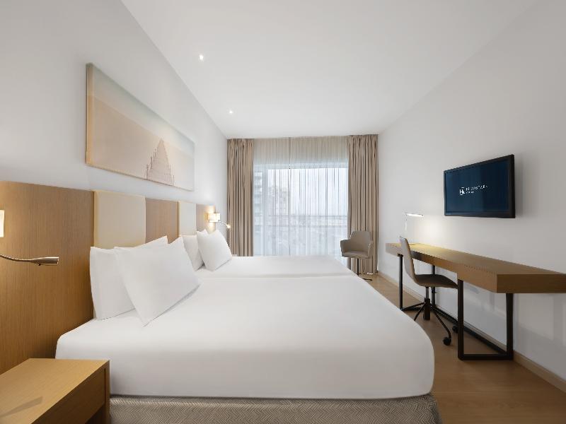 Eurostars Oasis Plaza - Oda