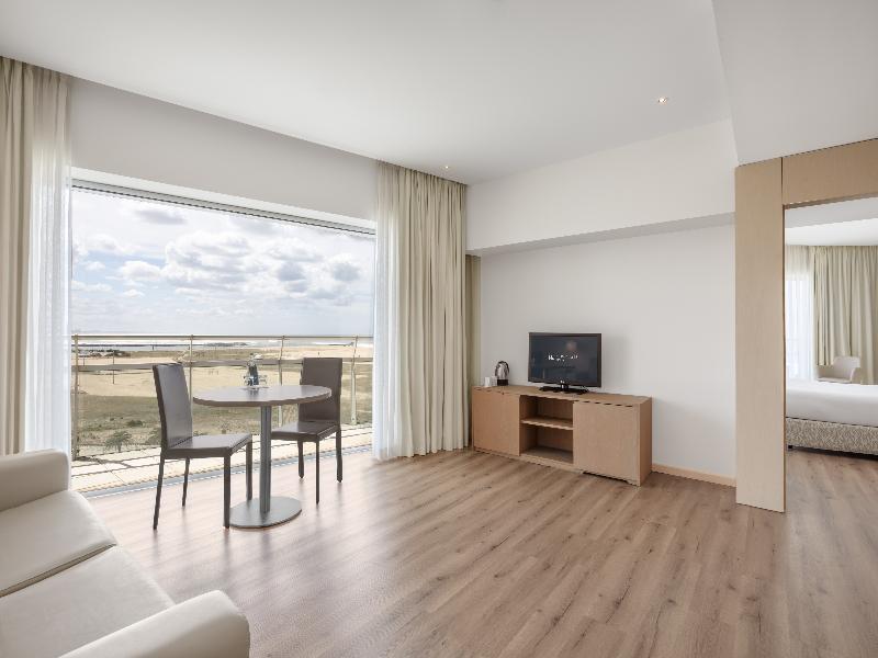 Eurostars Oasis Plaza - Oda