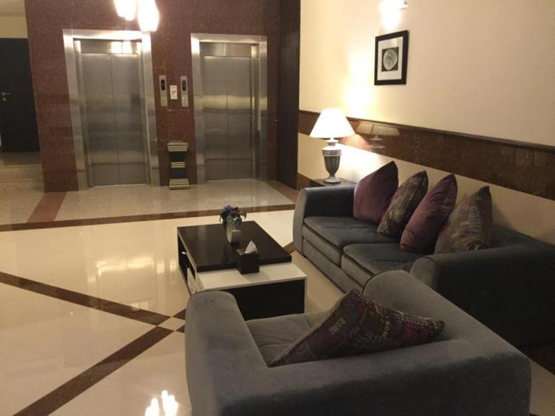 Sunday Millennia Hotel - Lobi