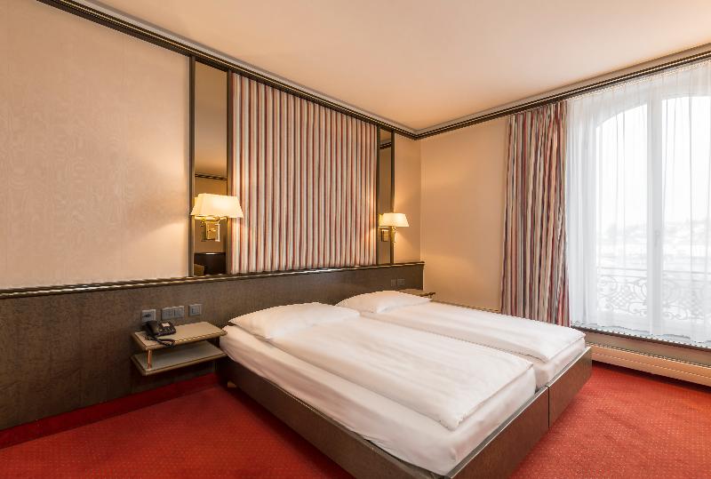Monopol Luzern - Oda