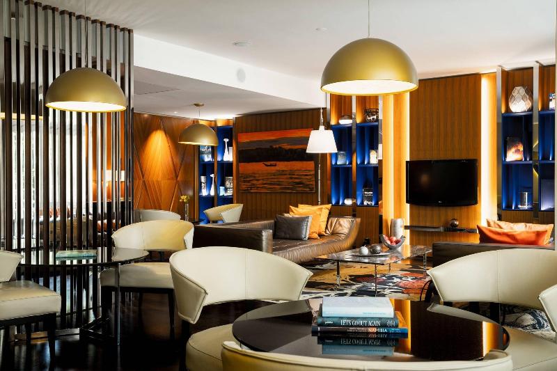 Renaissance Lucerne Hotel - Lobi