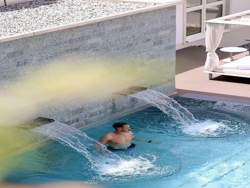 Kempinski Grand Hotel des Bains - Havuz
