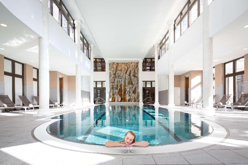 Kempinski Grand Hotel des Bains - Havuz