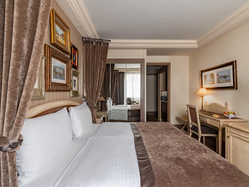 Hotel Royal - Oda
