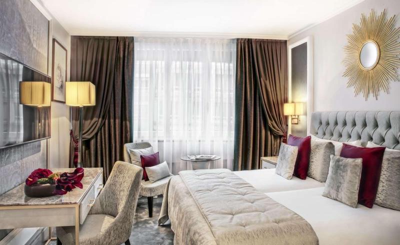 Hotel Royal - Oda