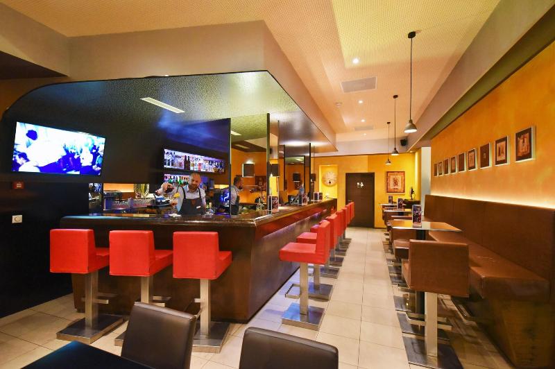 Piz ST. Moritz - Bar