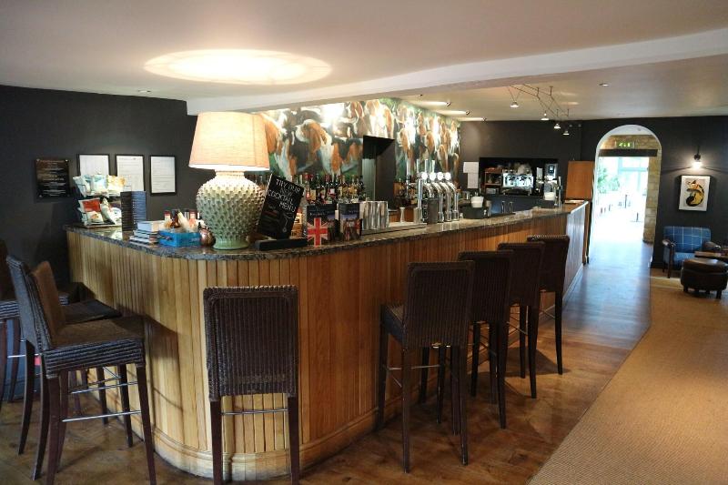 Manor House - Bar