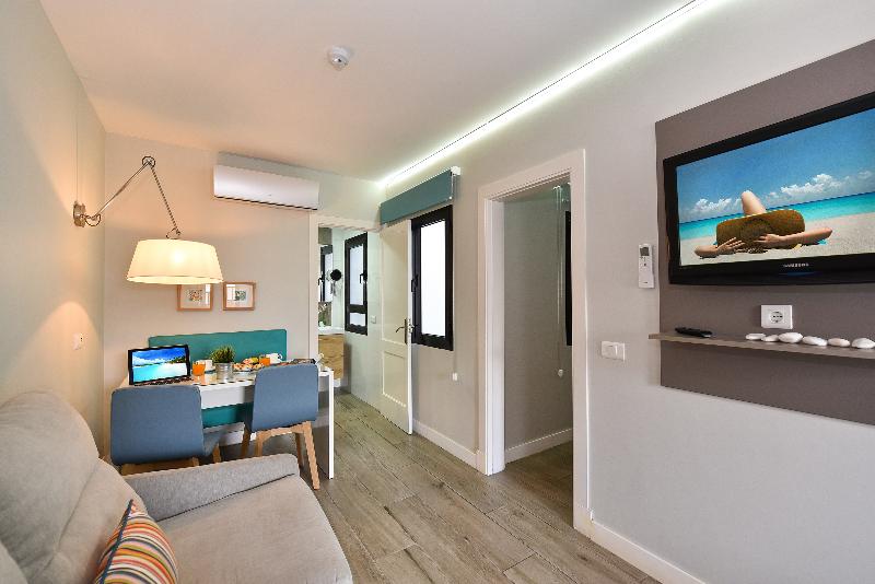 Hotel Apartamento Bajamar - Genel