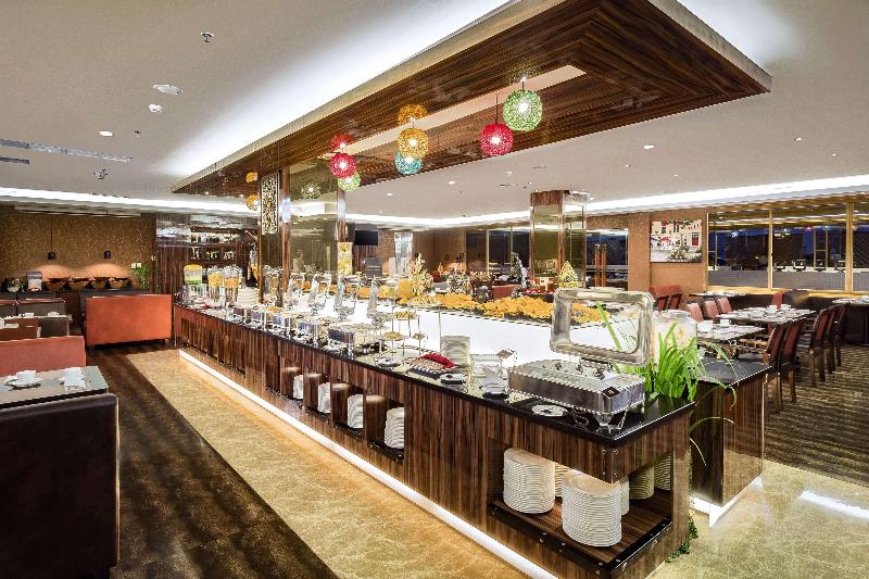 Best Western Plus Makasar Beach - Restoran