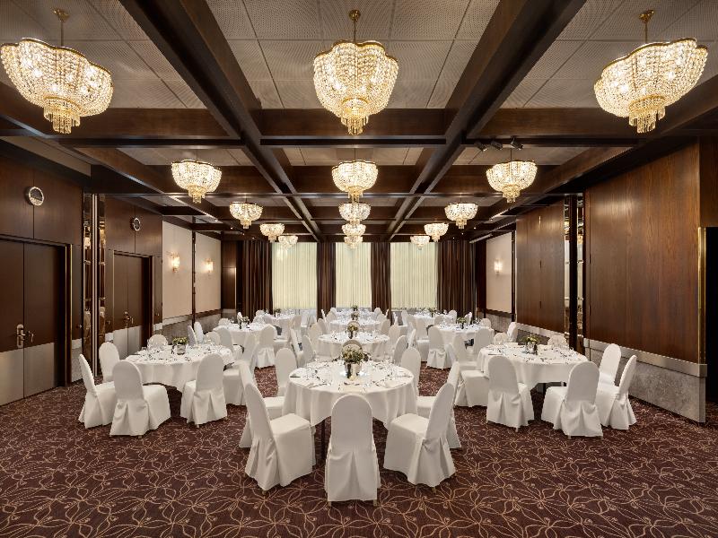 Hilton Zurich Airport - Restoran