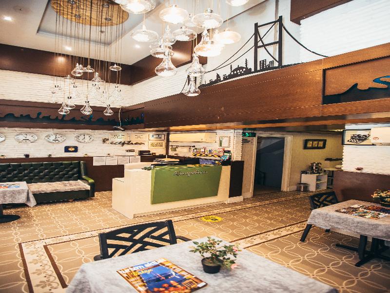 Just Inn Hotel - Lobi