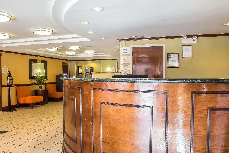 Quality Inn Spring Valley - Nanuet - Lobi