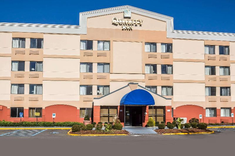 Quality Inn Spring Valley - Nanuet - Genel