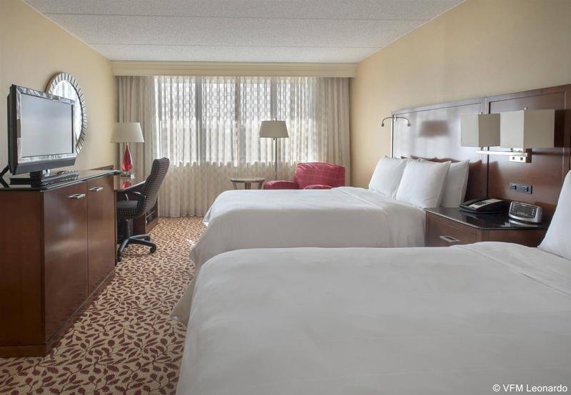 Long Island Marriott - Genel