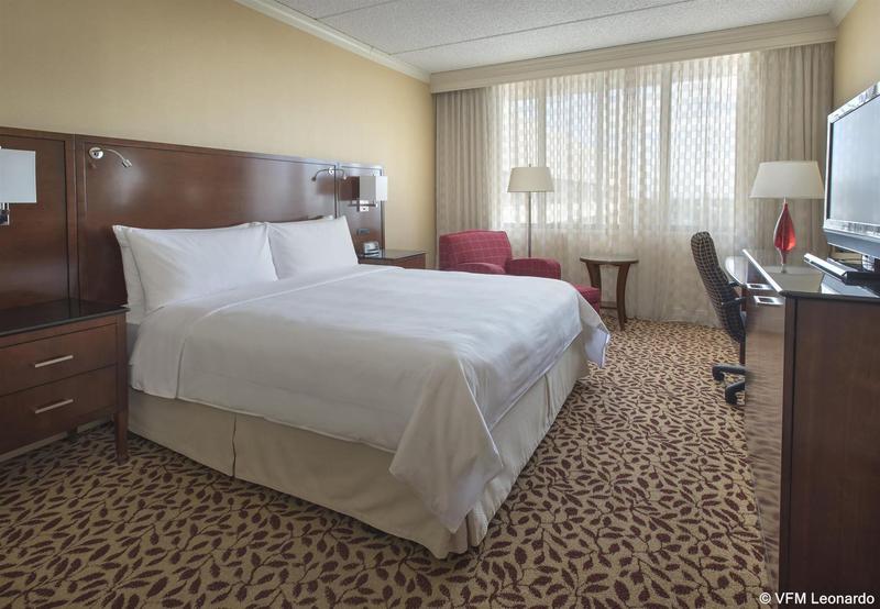 Long Island Marriott - Genel