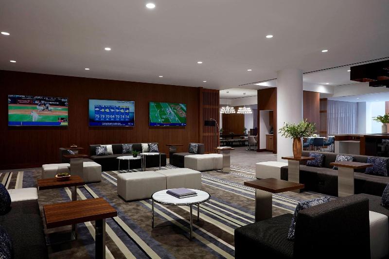 Long Island Marriott - Genel