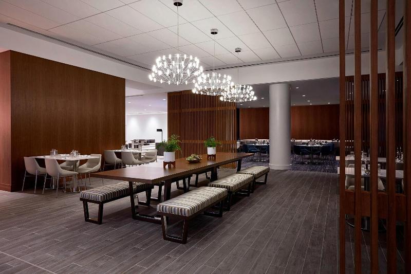 Long Island Marriott - Restoran