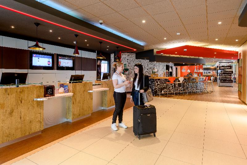 ibis Zurich City West - Lobi